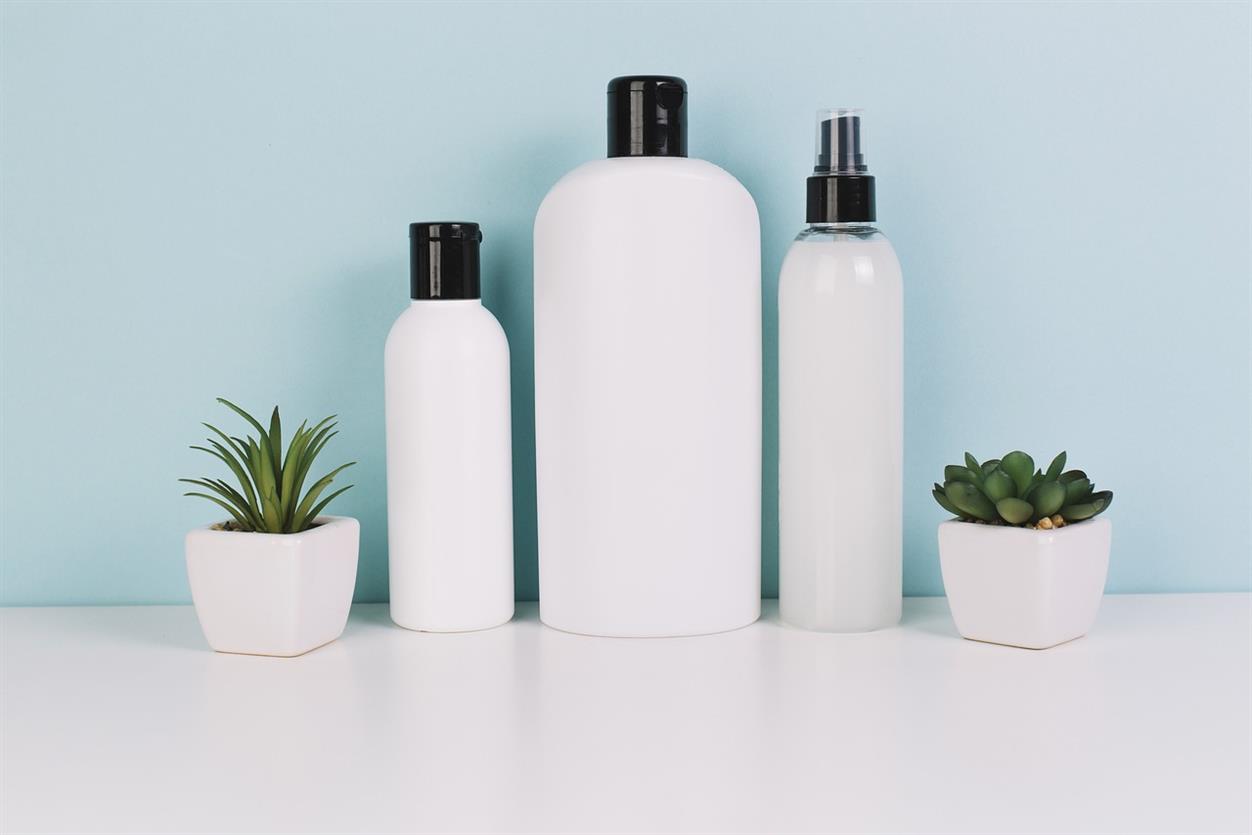 In the middle of Soho’s constant buzz sits a skincare studio that feels quietly confident about what it does. SKINWORK has built a strong reputation in London by focusing on one thing above all else, results. The brand’s approach combines professional-grade treatments, expert-led skin analysis, and a growing at-home product line designed to keep skin improving long after the facial ends. It’s not a trend-chasing facial bar or a one-size-fits-all spa menu. Instead, SKINWORK positions itself as a modern skin studio where clinical outcomes and everyday routines meet. 